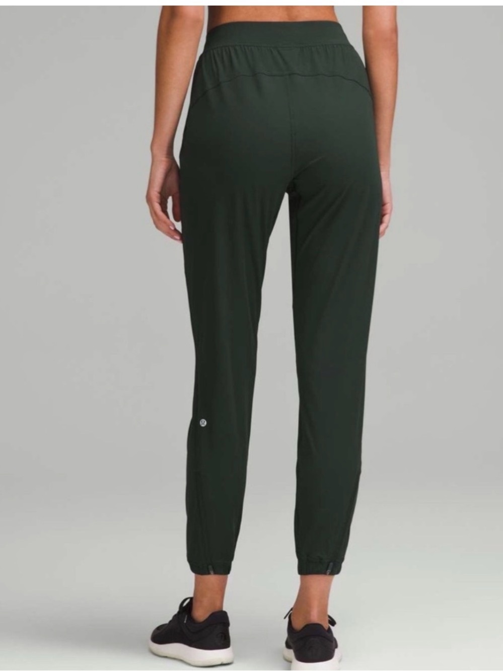 Lululemon Adapted State High-Rise Joggers Full Length
Legacy Green